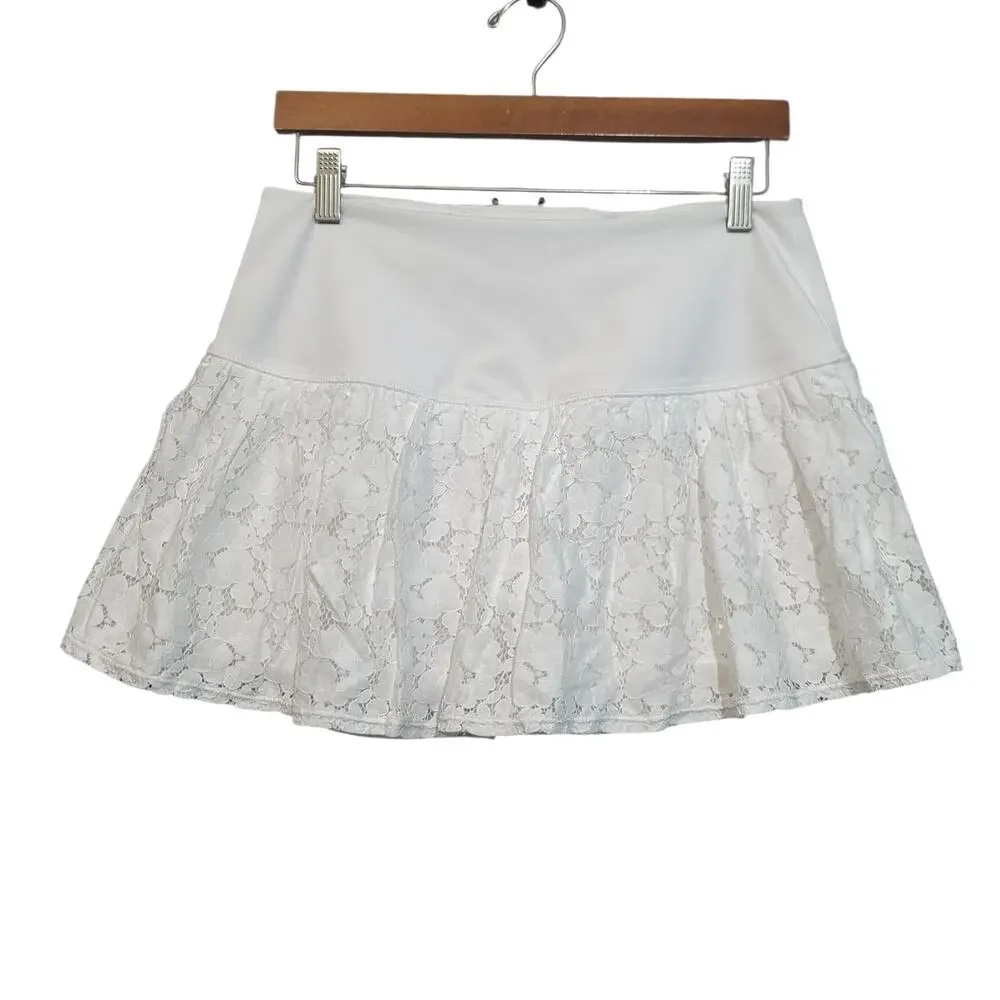 Kate Spade Textured Lace Tennis Skort M EUC White Athleisure Skirt